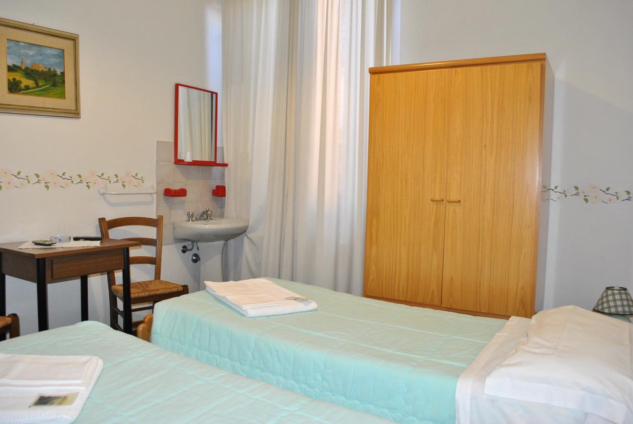La Lanterna Di Guiglia Hotel Екстериор снимка